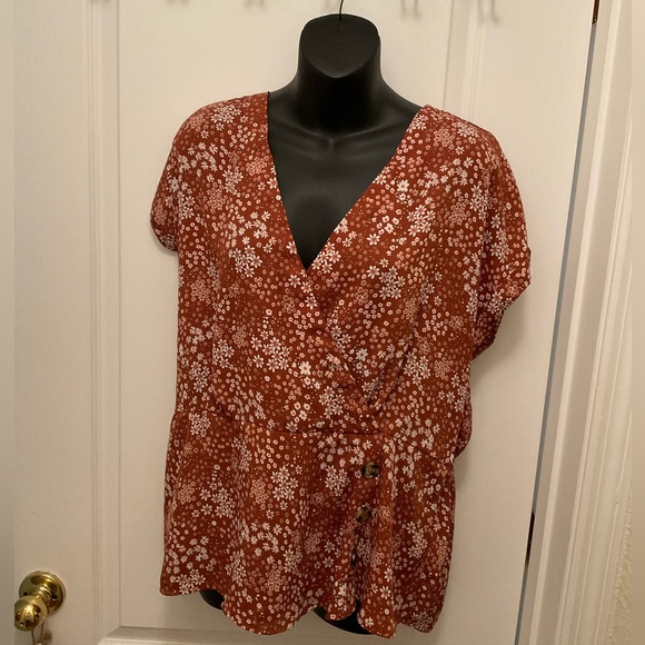 Floral Blouse - Picture 1 of 3